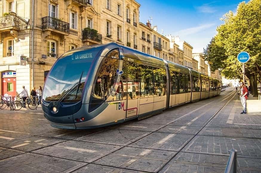 tren tranvía cientifiko