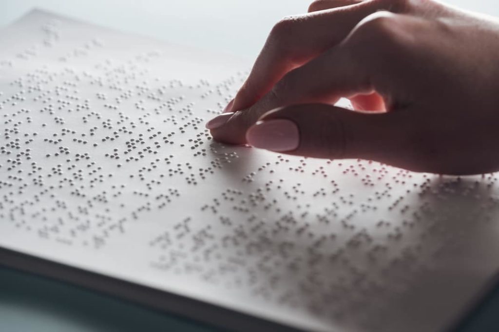 Alfabeto Braille un código de escritura universal